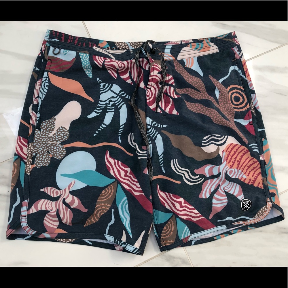 Roark Chiller Magic Bay Boardshorts 17" 33w